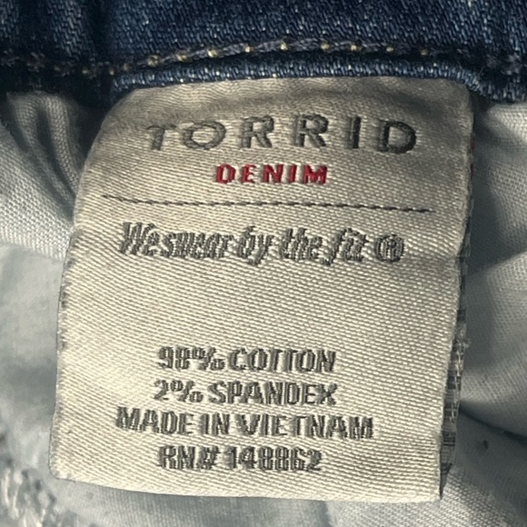Torrid Jeans Womens 20R Blue‎ Boyfriend Straight Stretchy - Picture 10 of 11